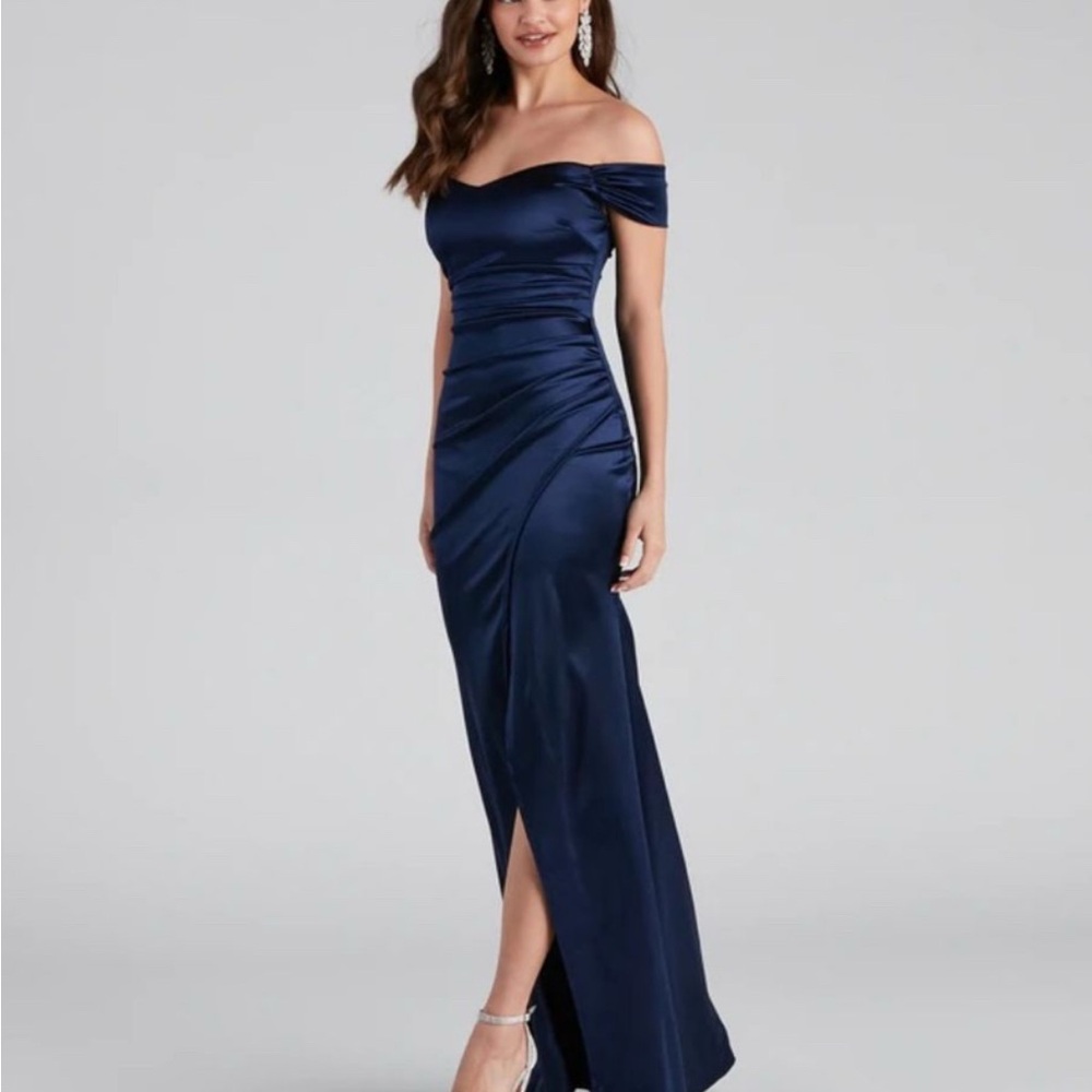 Elegant Navy Off-Shoulder Evening Gown